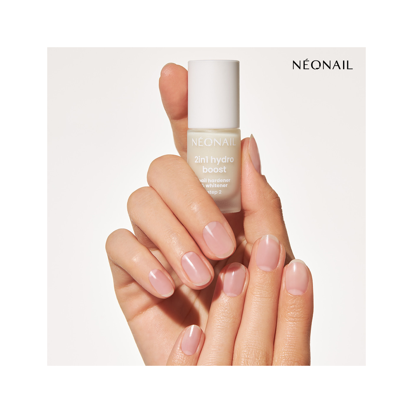 Nawilżająca odżywka do paznokci &ndash; 2in1 Hydro Boost Nail Hardener & Whitener 7,2 ml