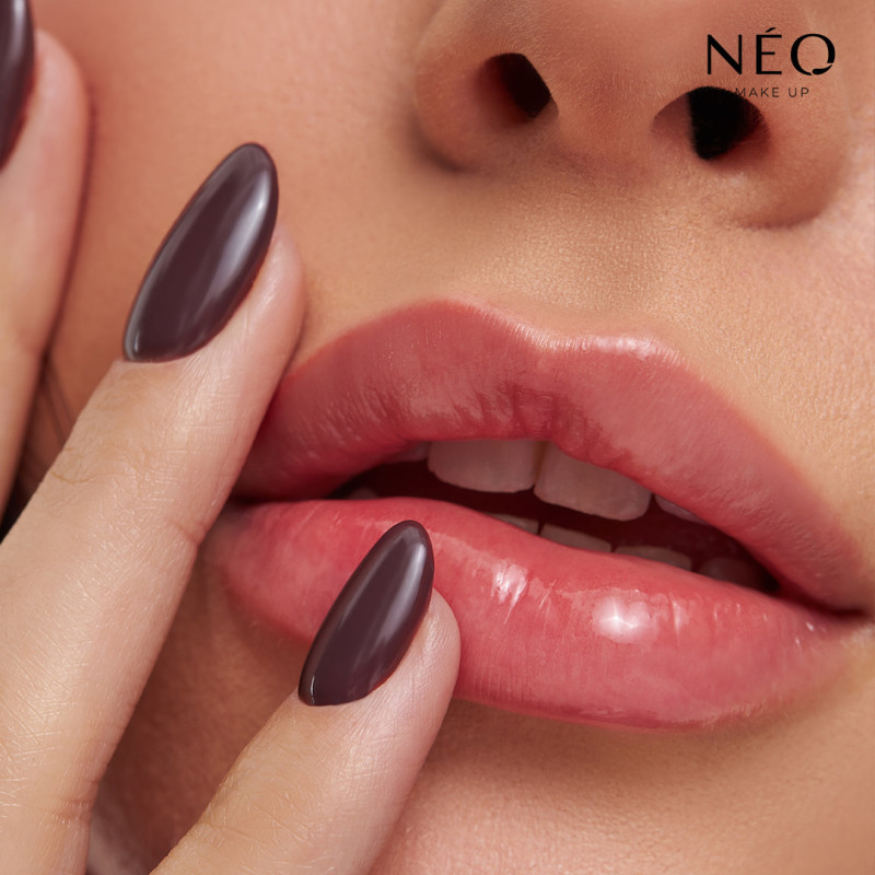 Olejek do ust - CHOCOLATE: 02 STRAWBERRY CHOCOLATE