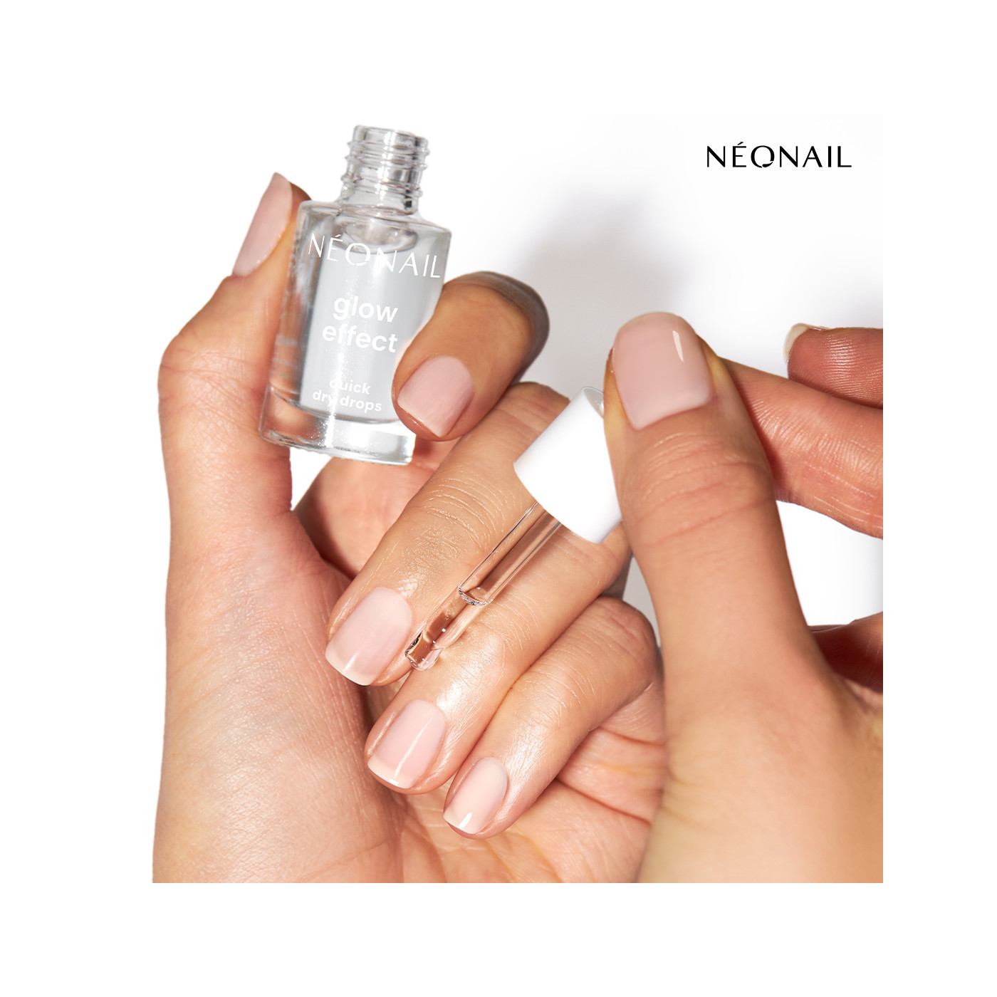 Wysuszacz do lakieru klasycznego: Glow Effect Quick Dry Drops