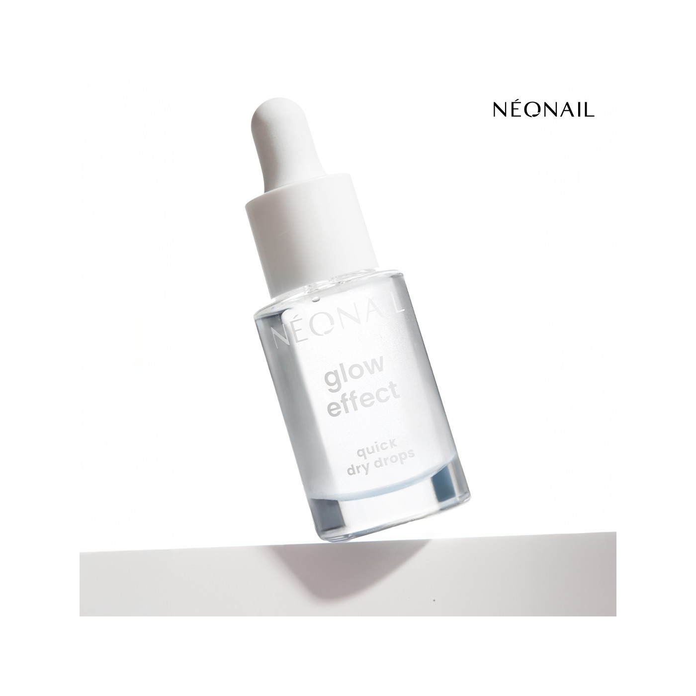 Wysuszacz do lakieru klasycznego: Glow Effect Quick Dry Drops