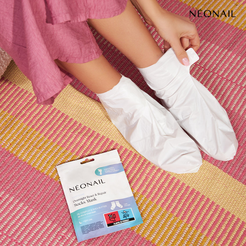 Overnight Reset & Repair Socks Mask