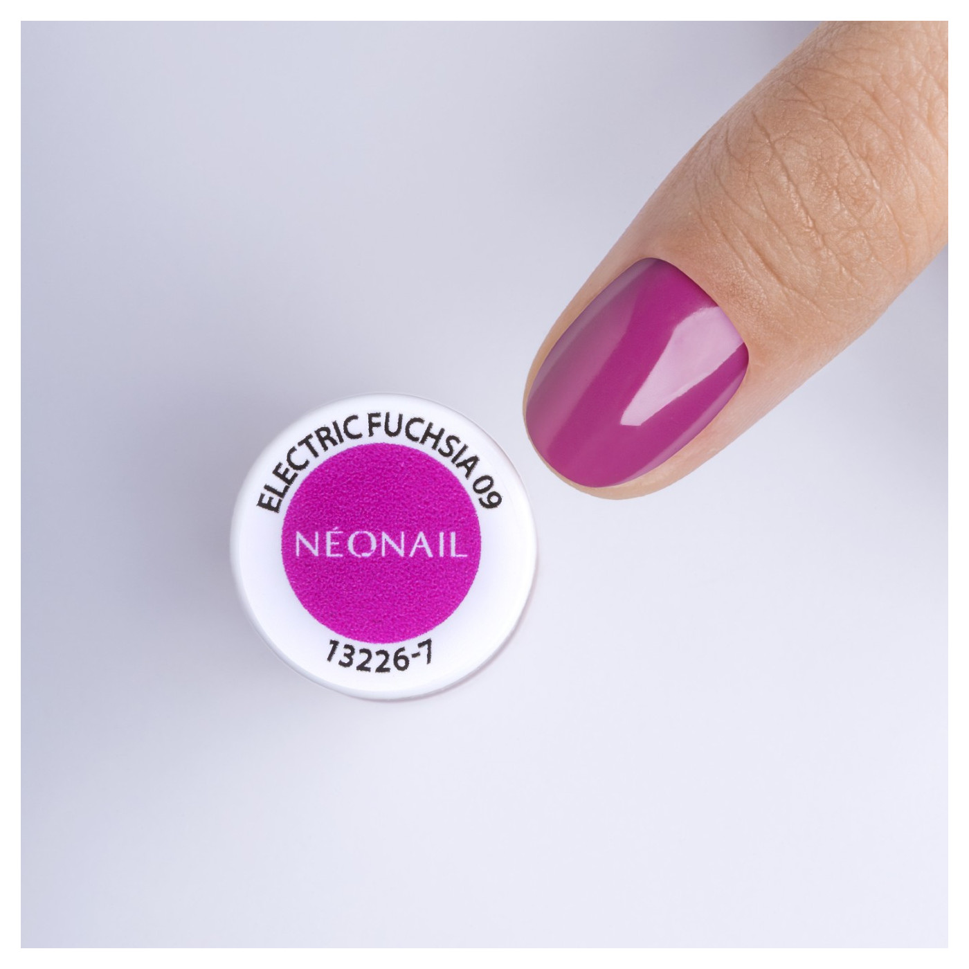 Lakier klasyczny do paznokci Electric Fuchsia 09 7,2 ml