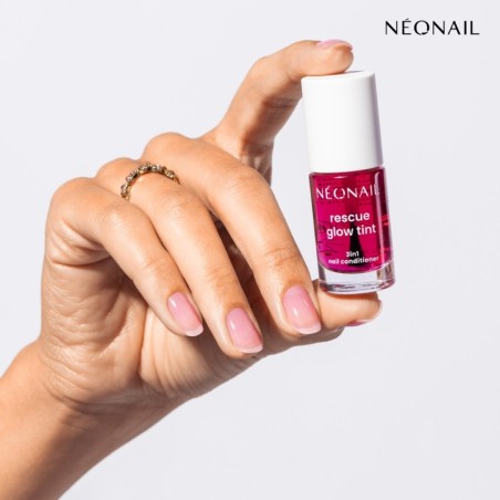 Regenerująca odżywka do paznokci Rescue Glow Tint Glazed Raspberry &ndash; pielęgnacyjna moc koloru