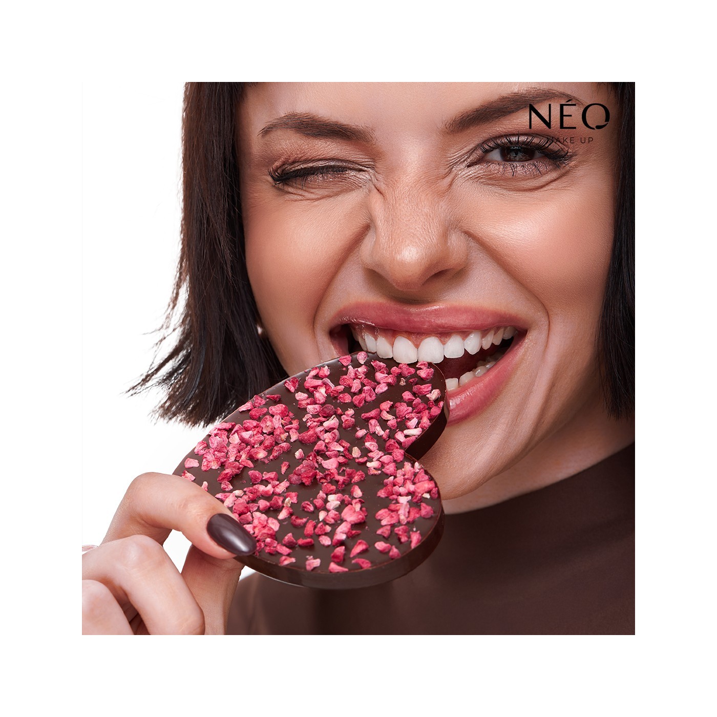Olejek do ust - CHOCOLATE: 02 STRAWBERRY CHOCOLATE Olejek do ust - CHOCOLATE: 02 STRAWBERRY CHOCOLATE