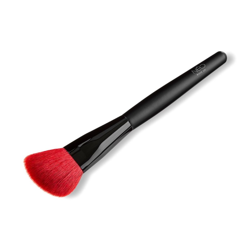 07 Pędzel do różu skośny - Blush Brush Slant 07 07 Pędzel do różu skośny - Blush Brush Slant 07