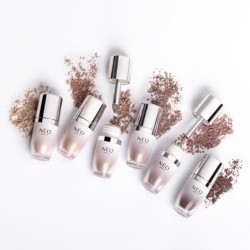 Satynowy cień sypki: 02 PEACHY NUDE