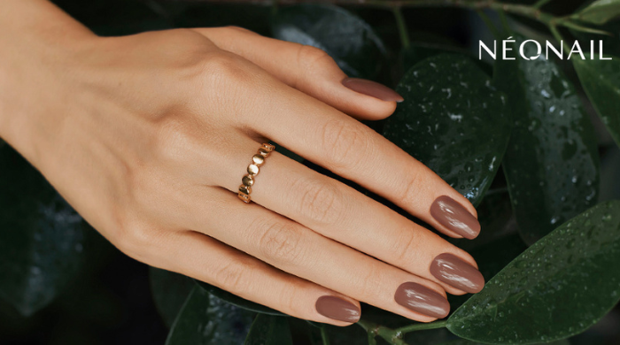 Jak zrobić paznokcie hybrydowe? Manicure hybrydowy krok po kroku